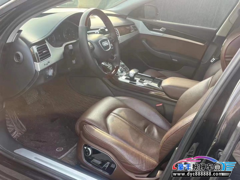 14年奥迪A8轿车抵押车出售