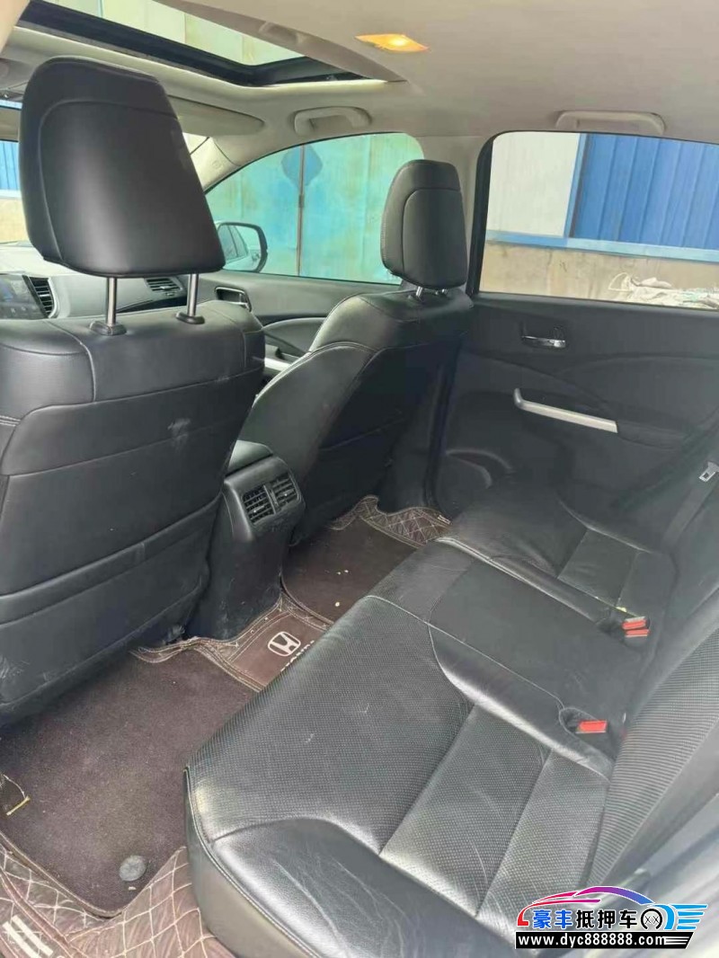 17年本田CR-V轿车抵押车出售