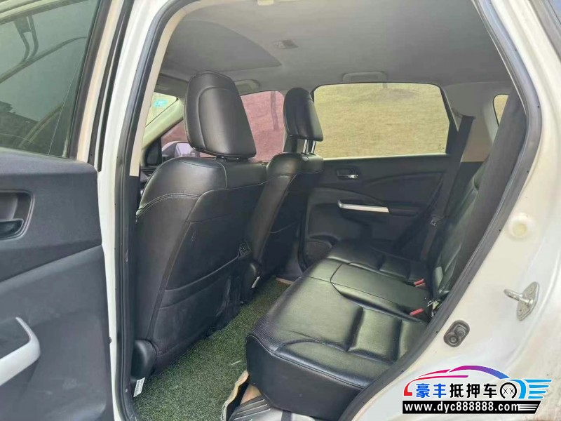 16年本田CR-V轿车抵押车出售