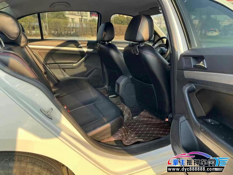 19年大众朗逸轿车抵押车出售