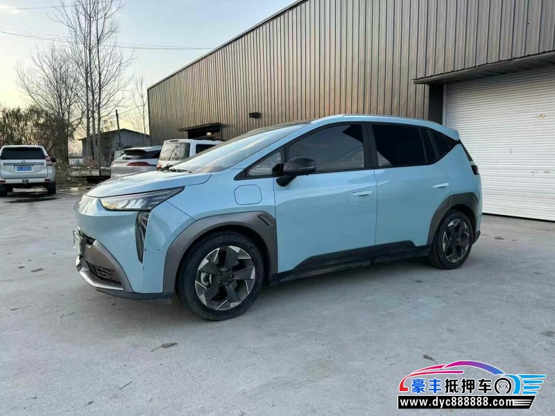 22年埃安Y70轿车抵押车出售