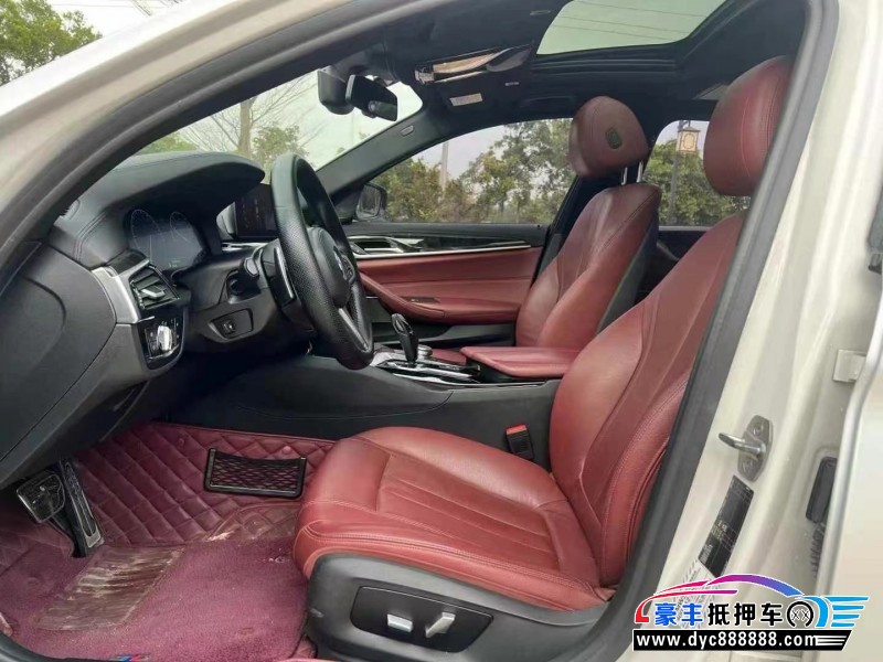 18年宝马5系轿车抵押车出售