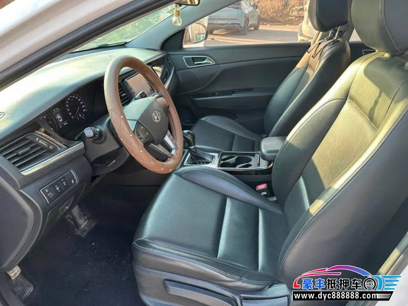 17年现代名图轿车抵押车出售