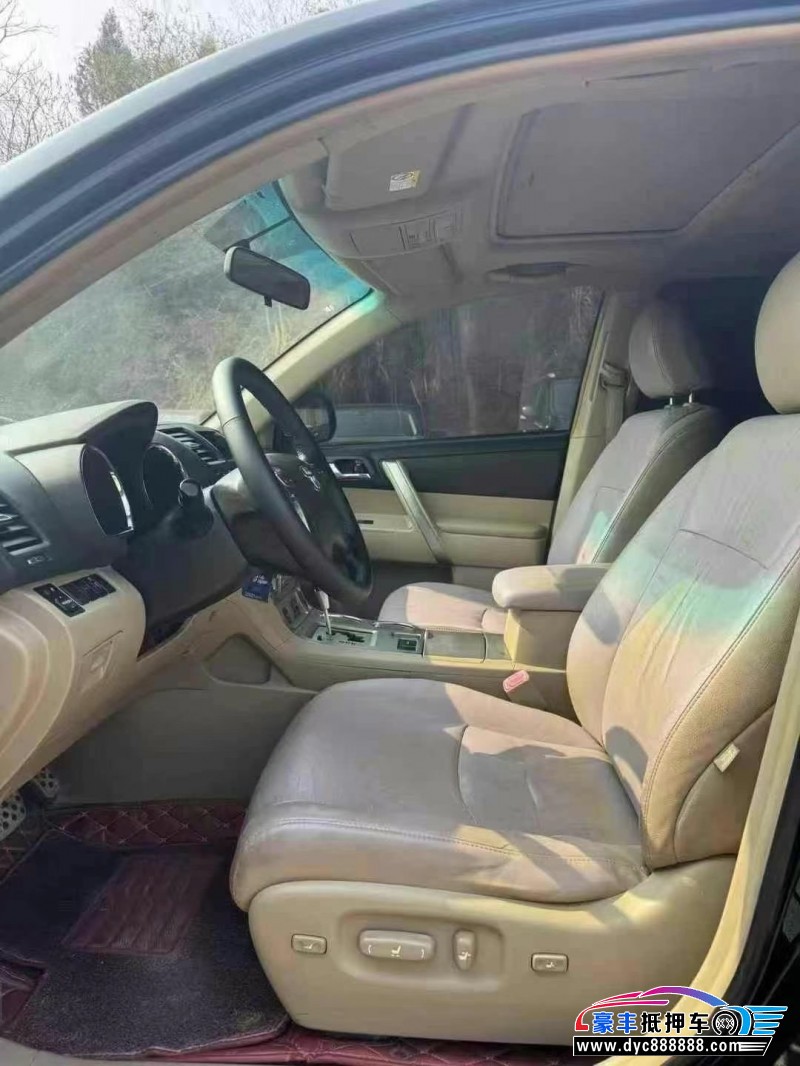 12年丰田汉兰达轿车抵押车出售