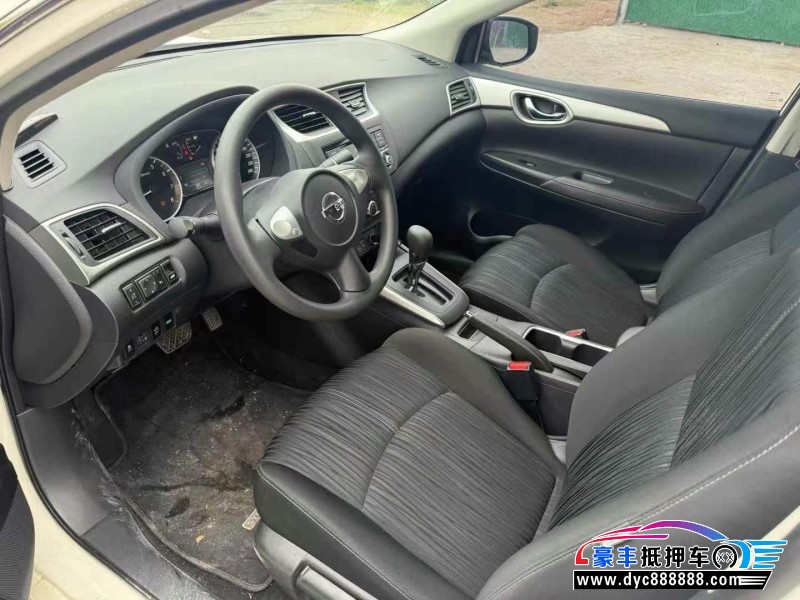 21年日产轩逸轿车抵押车出售