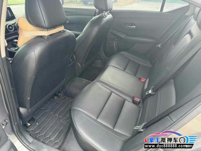 22年日产轩逸轿车抵押车出售