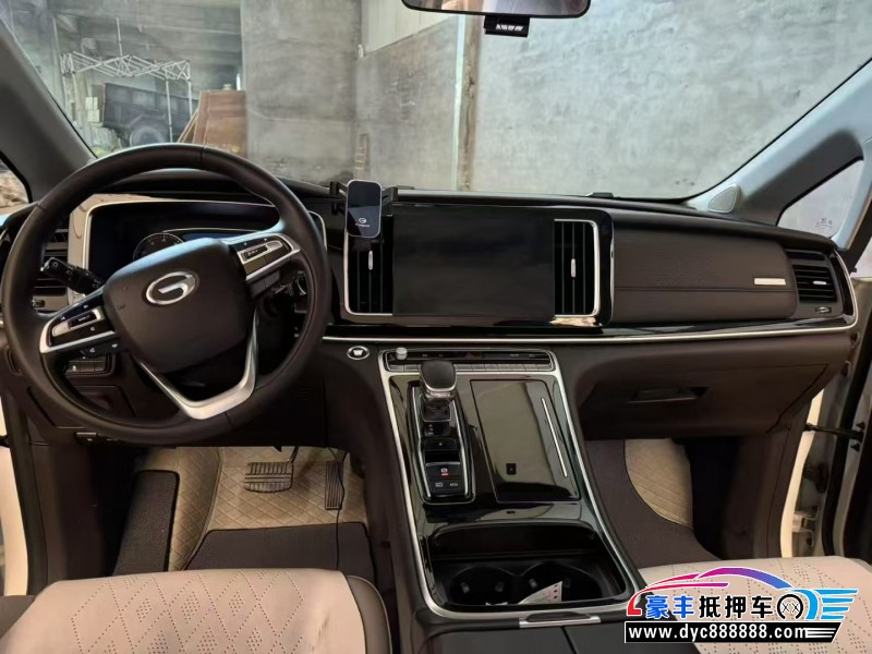 23年传祺M8轿车抵押车出售