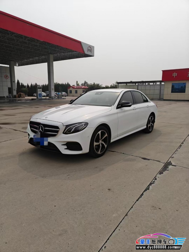 17年奔驰E轿车抵押车出售