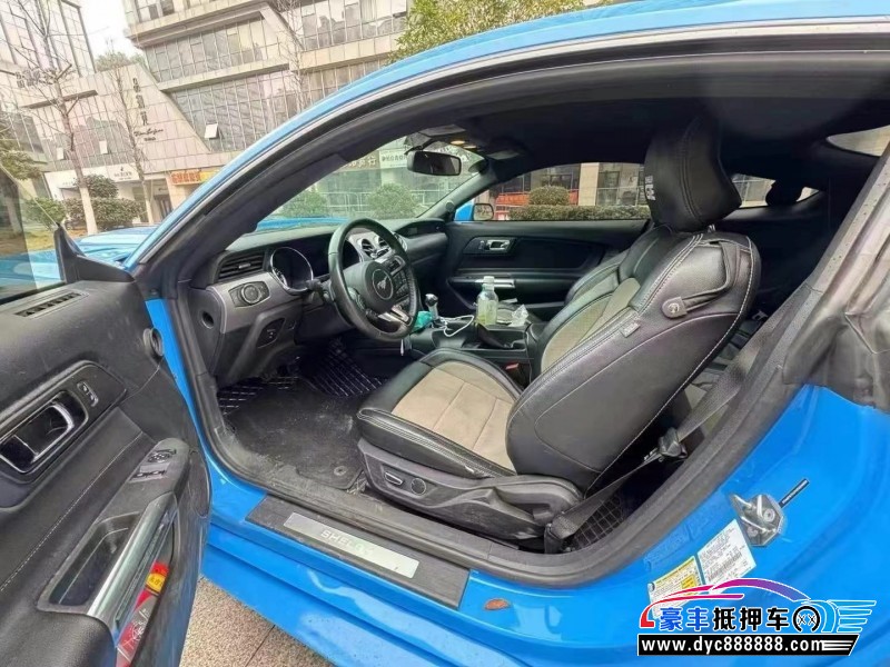 19年福特野马轿车抵押车出售