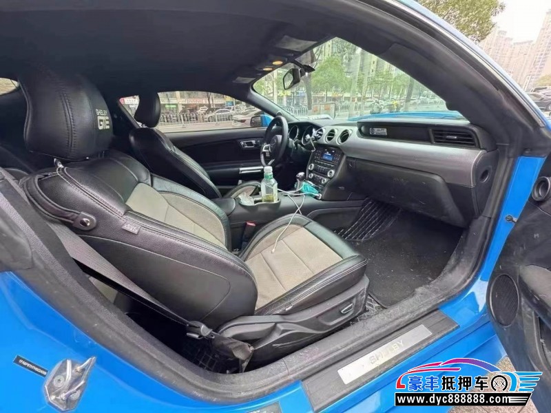 19年福特野马轿车抵押车出售