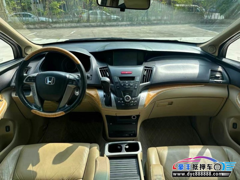 11年本田奥德赛轿车抵押车出售