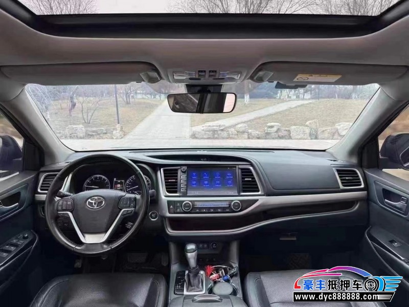 20年丰田汉兰达轿车抵押车出售