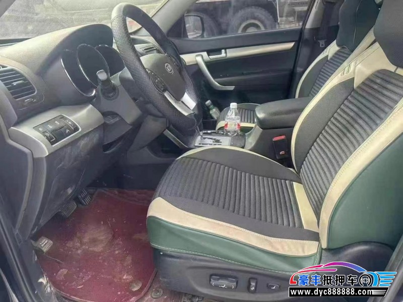 12年起亚索兰托SUV抵押车出售