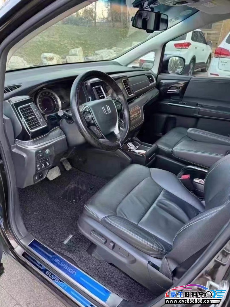 18年本田艾力绅轿车抵押车出售