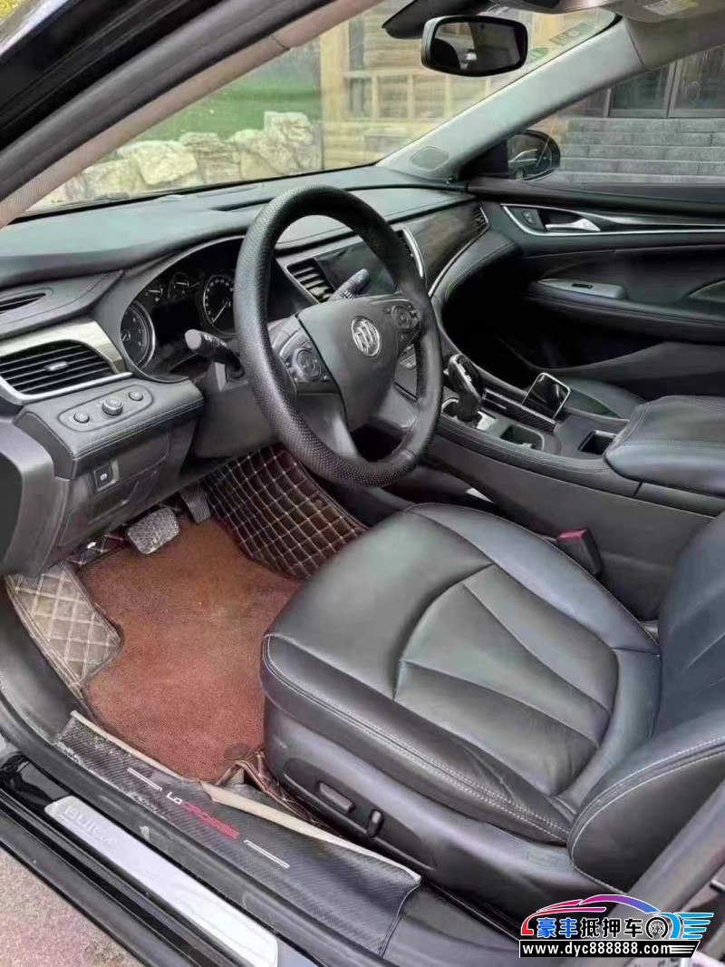 20年别克君越轿车抵押车出售