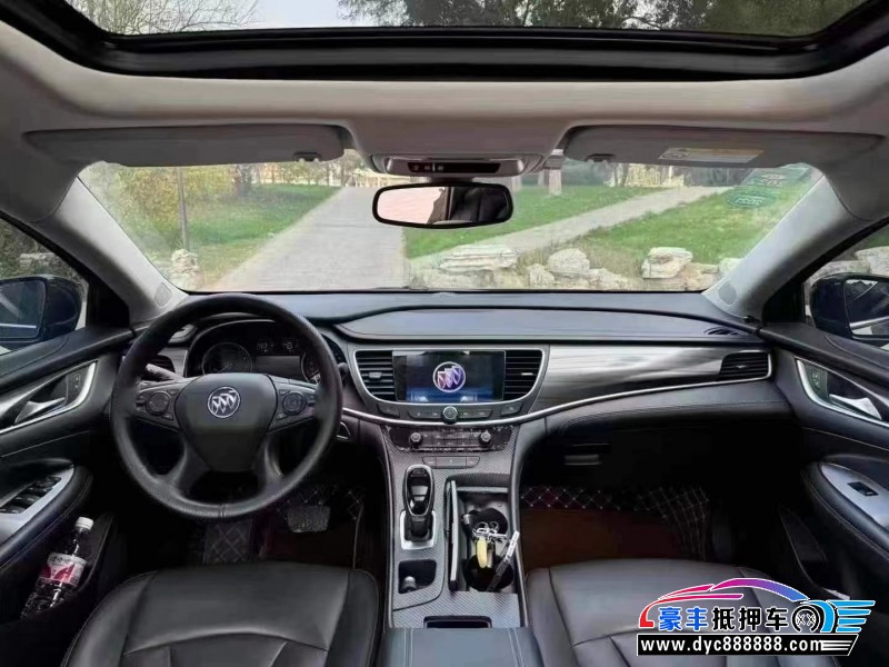 20年别克君越轿车抵押车出售