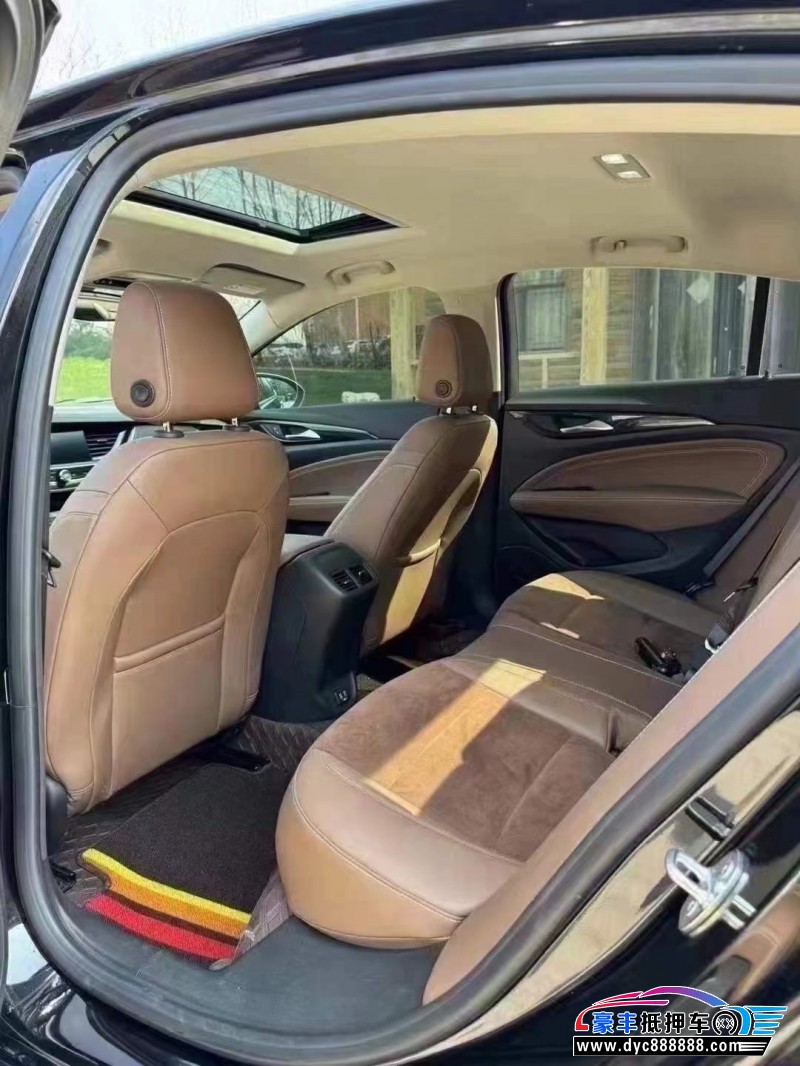 21年别克君威轿车抵押车出售