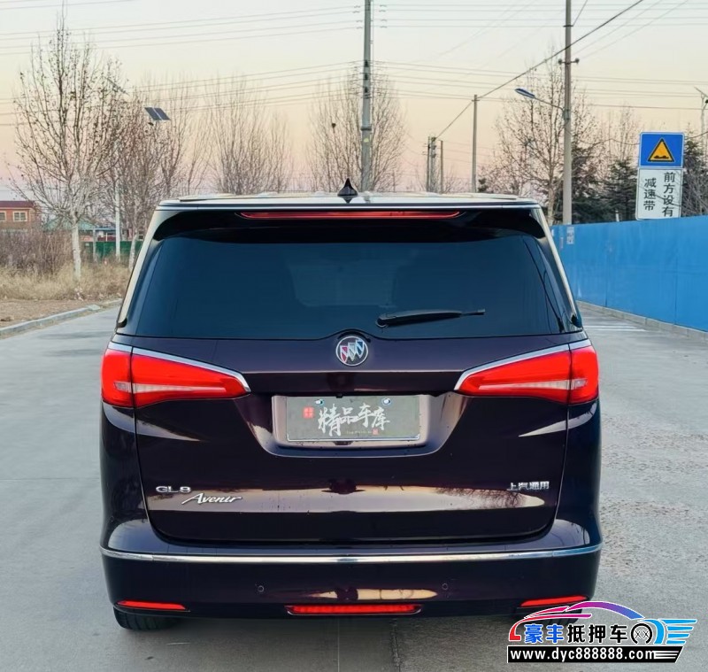 17年别克GL8轿车抵押车出售