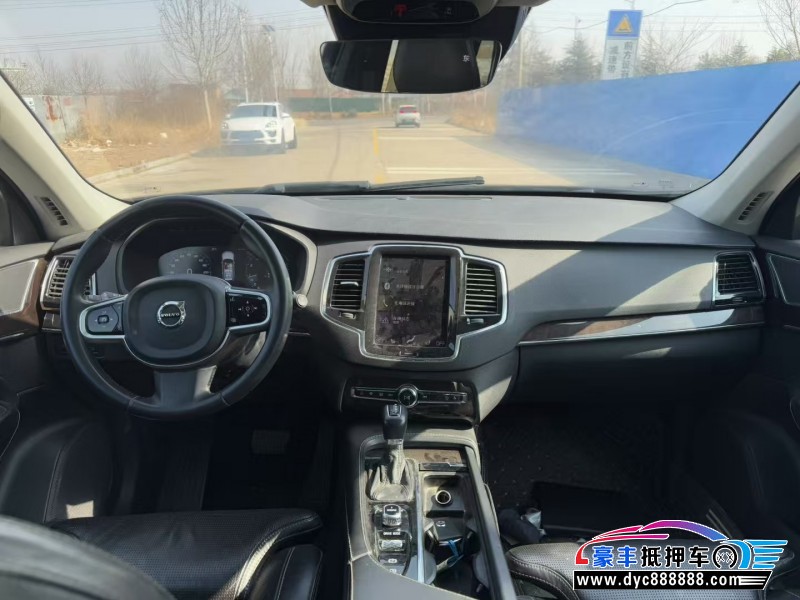 16年沃尔沃XC90轿车抵押车出售