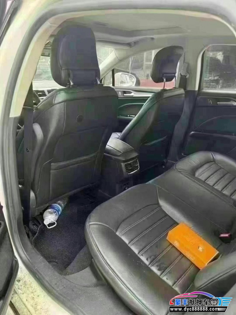 15年福特蒙迪欧轿车抵押车出售