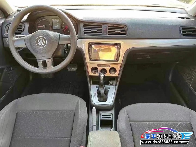 17年大众朗逸轿车抵押车出售