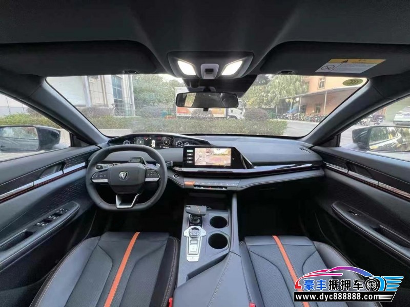 24年长安长安UNI轿车抵押车出售