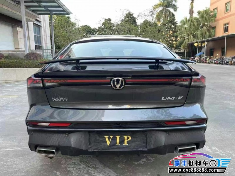 24年长安长安UNI轿车抵押车出售