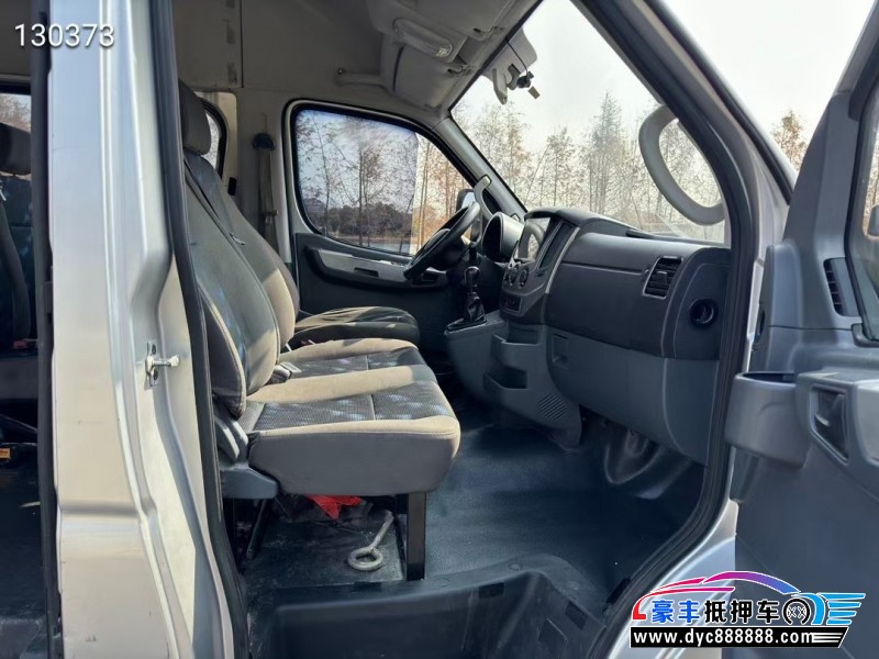 20年东风御风轿车抵押车出售