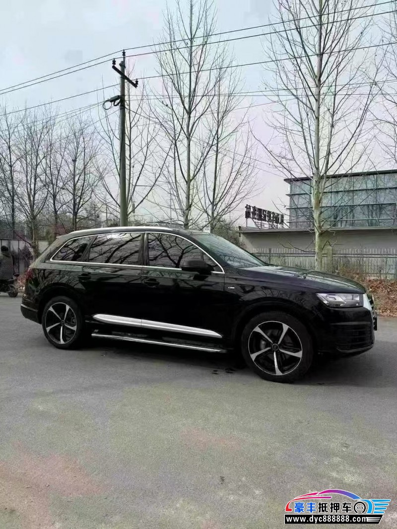 17年奥迪Q7轿车抵押车出售