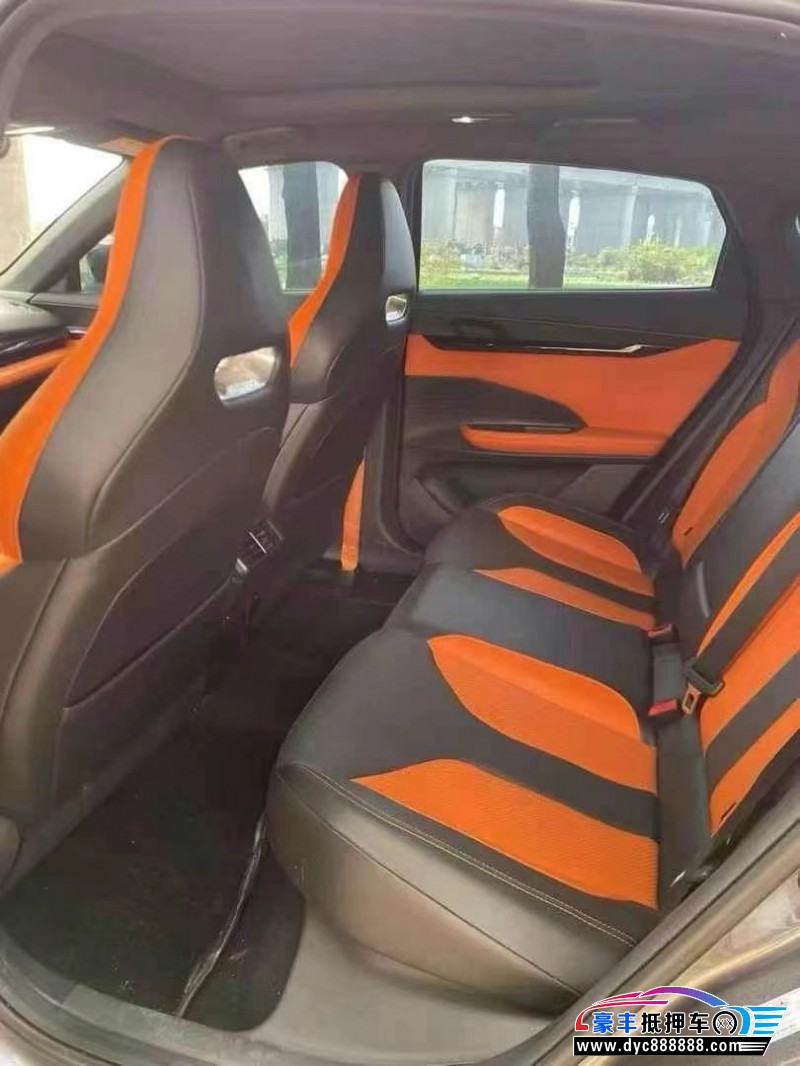 24年长安长安UNI轿车抵押车出售