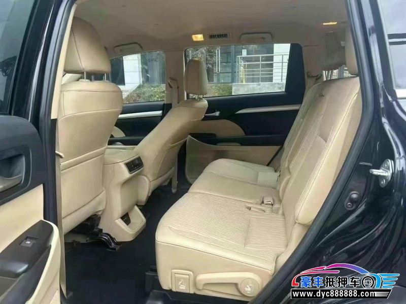 21年丰田汉兰达轿车抵押车出售