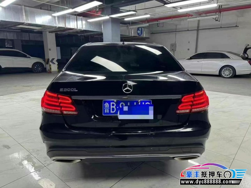 16年奔驰E轿车抵押车出售