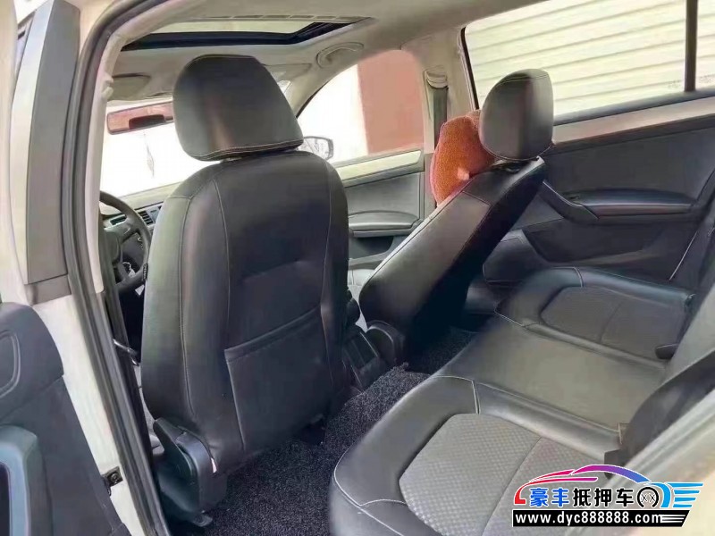 17年大众浩纳轿车抵押车出售