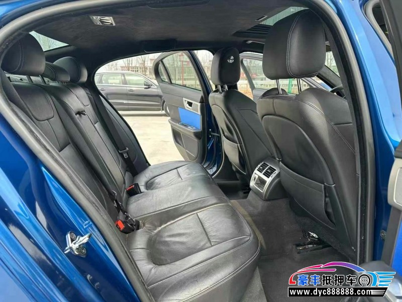 15年捷豹XF轿车抵押车出售