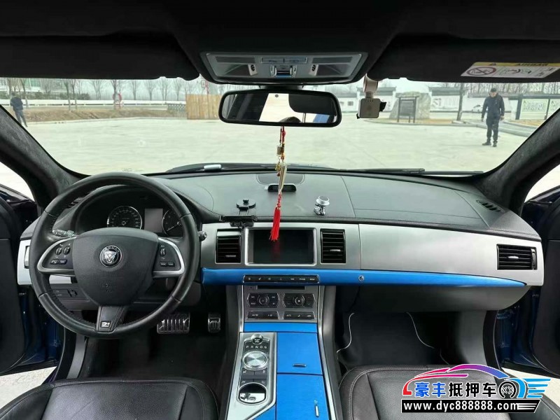 15年捷豹XF轿车抵押车出售