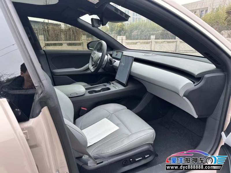 23年蔚来ET5轿车抵押车出售