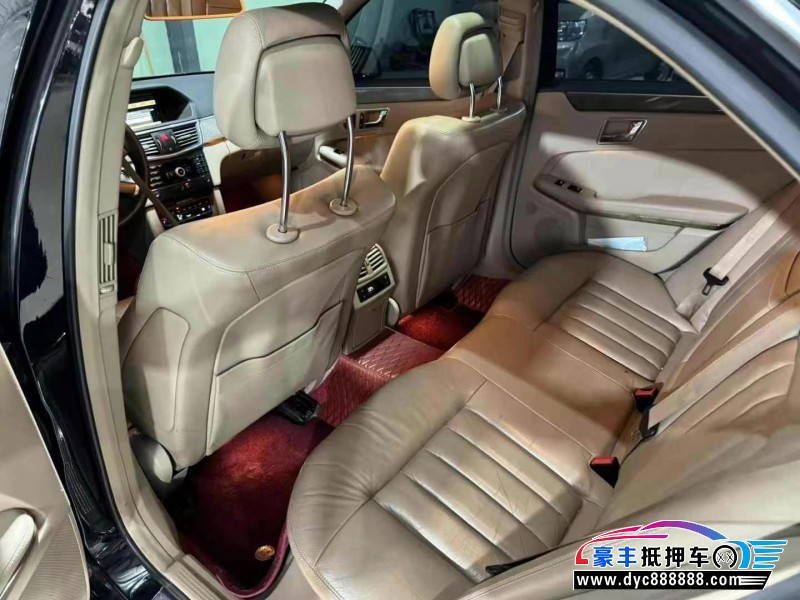 10年奔驰E轿车抵押车出售