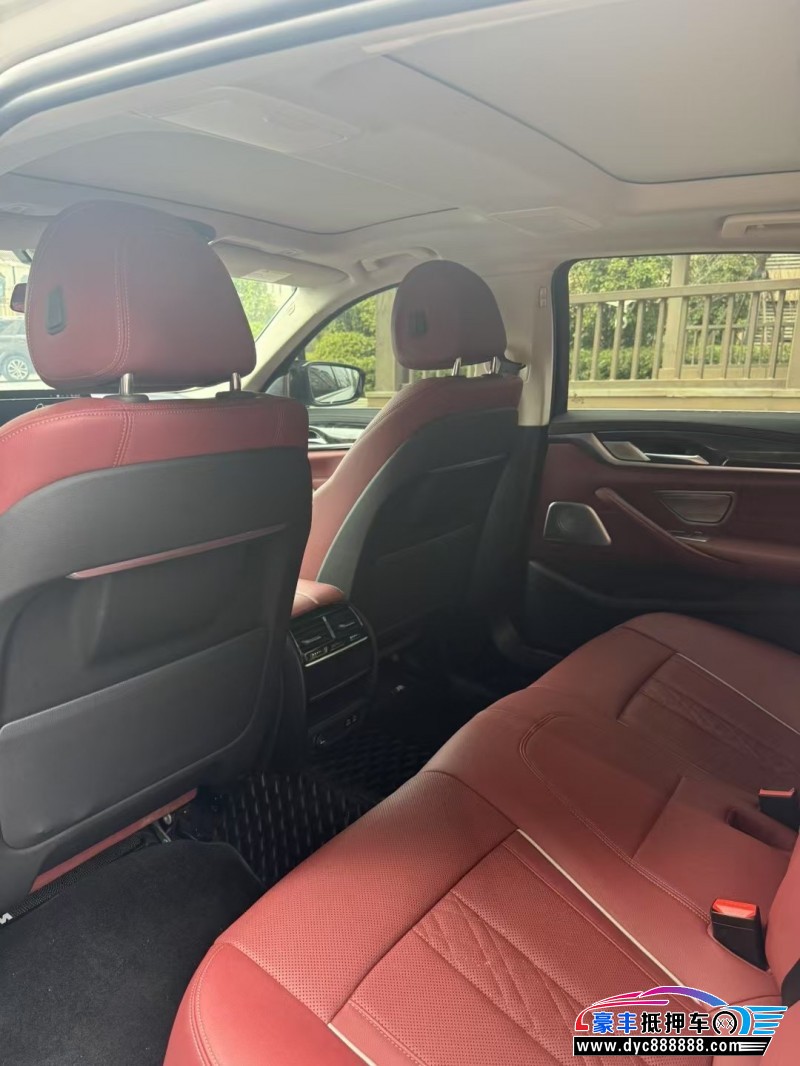 22年宝马5系轿车抵押车出售