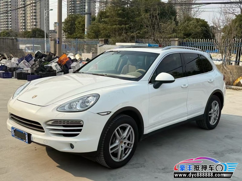 13年保时捷卡宴轿车抵押车出售