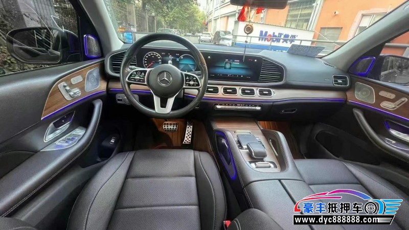 19年奔驰GLE轿车抵押车出售