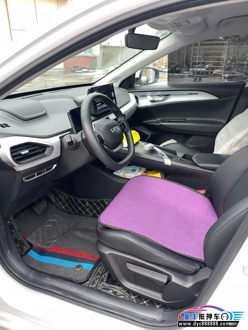 24年吉利几何轿车抵押车出售