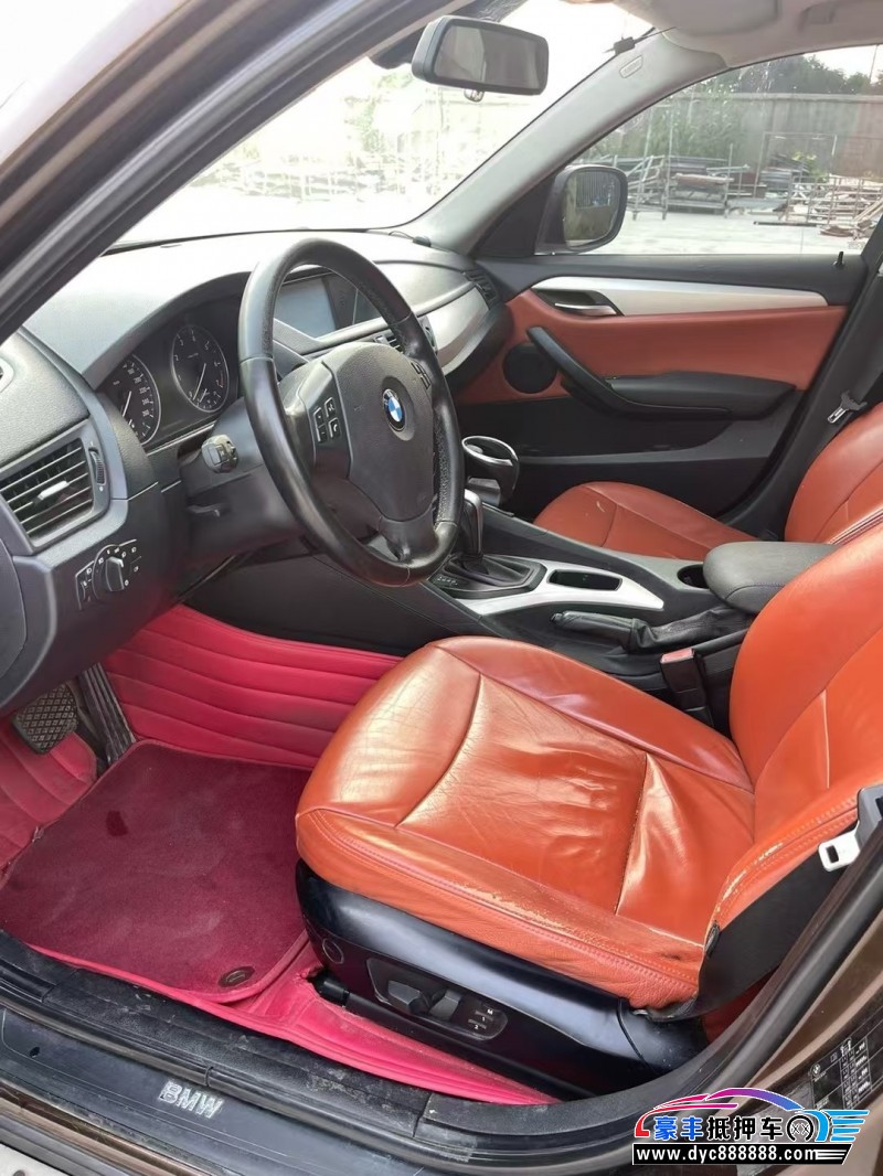 12年宝马X1轿车抵押车出售