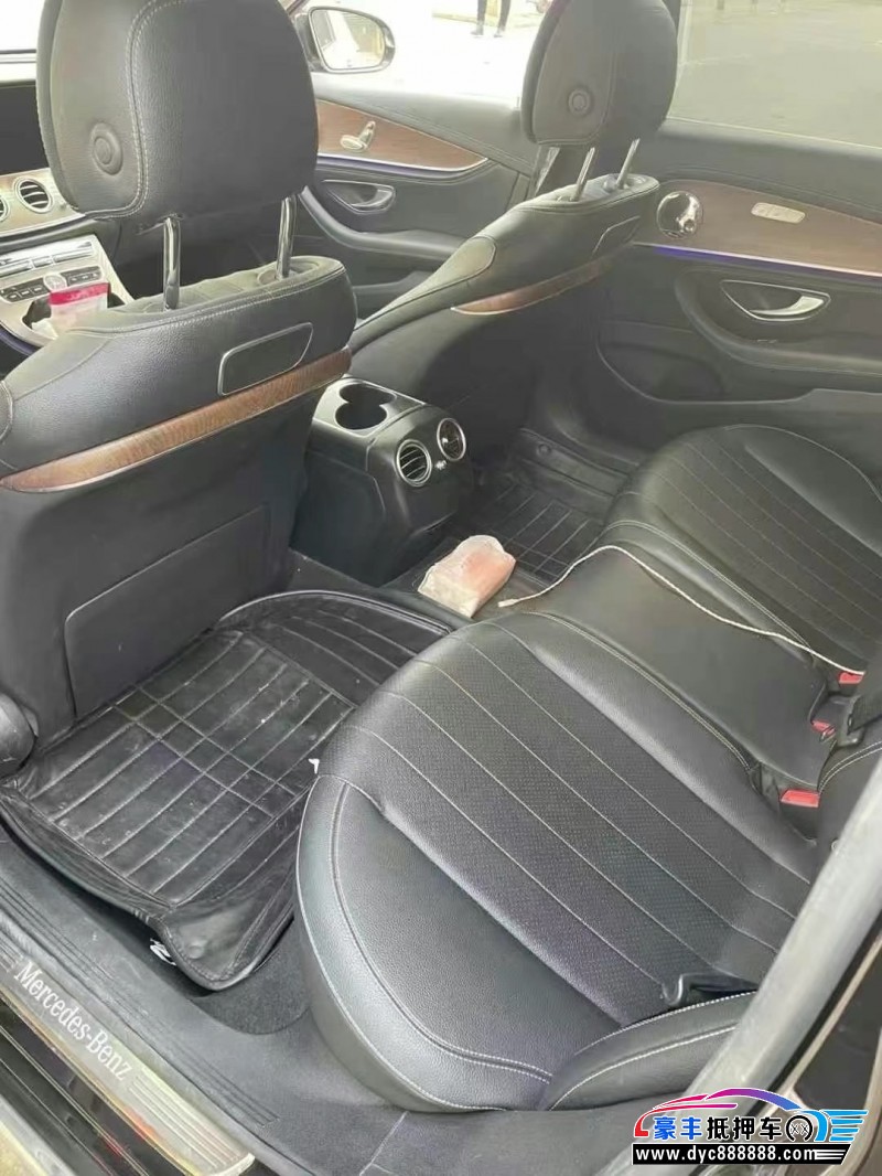 18年奔驰E轿车抵押车出售