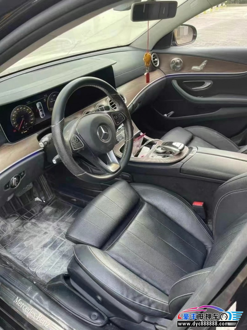 18年奔驰E轿车抵押车出售