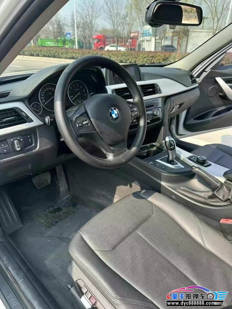 15年宝马3系轿车抵押车出售