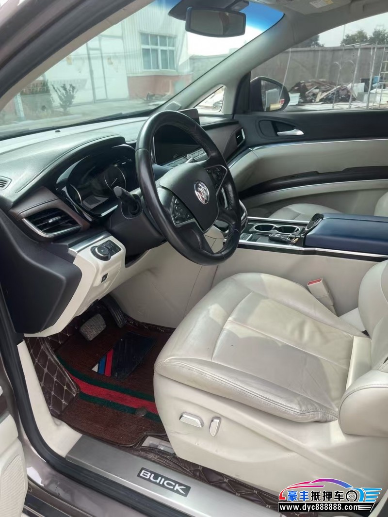 20年别克GL8轿车抵押车出售