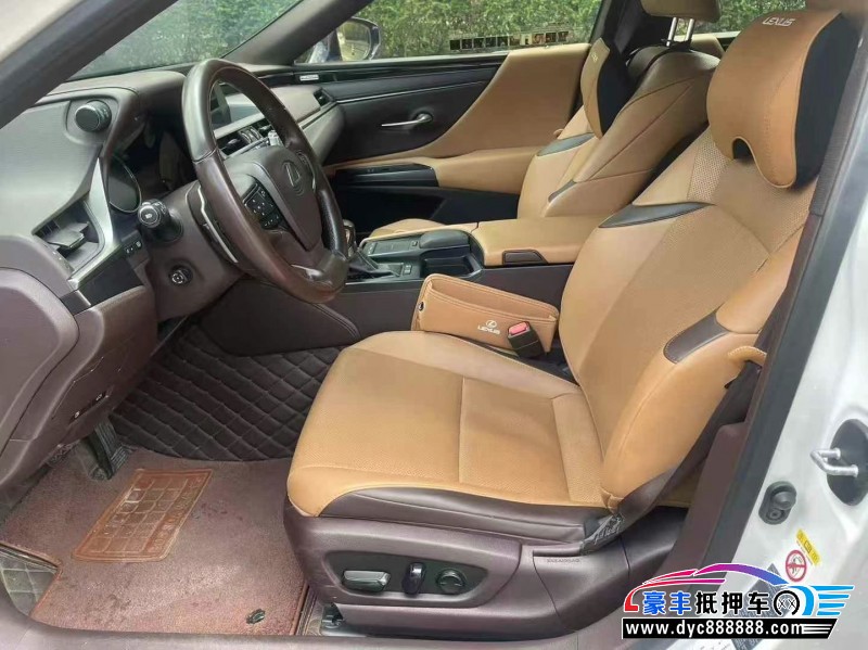 19年雷克萨斯ES轿车抵押车出售