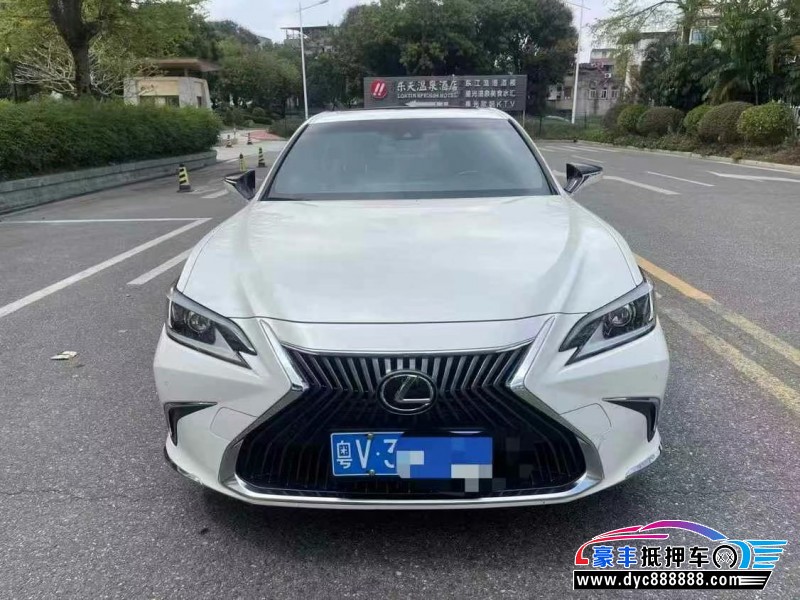 19年雷克萨斯ES轿车抵押车出售