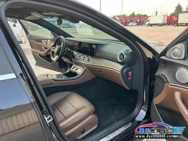 21年奔驰E轿车抵押车出售