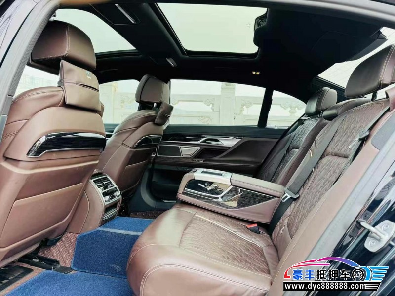 22年宝马7系轿车抵押车出售